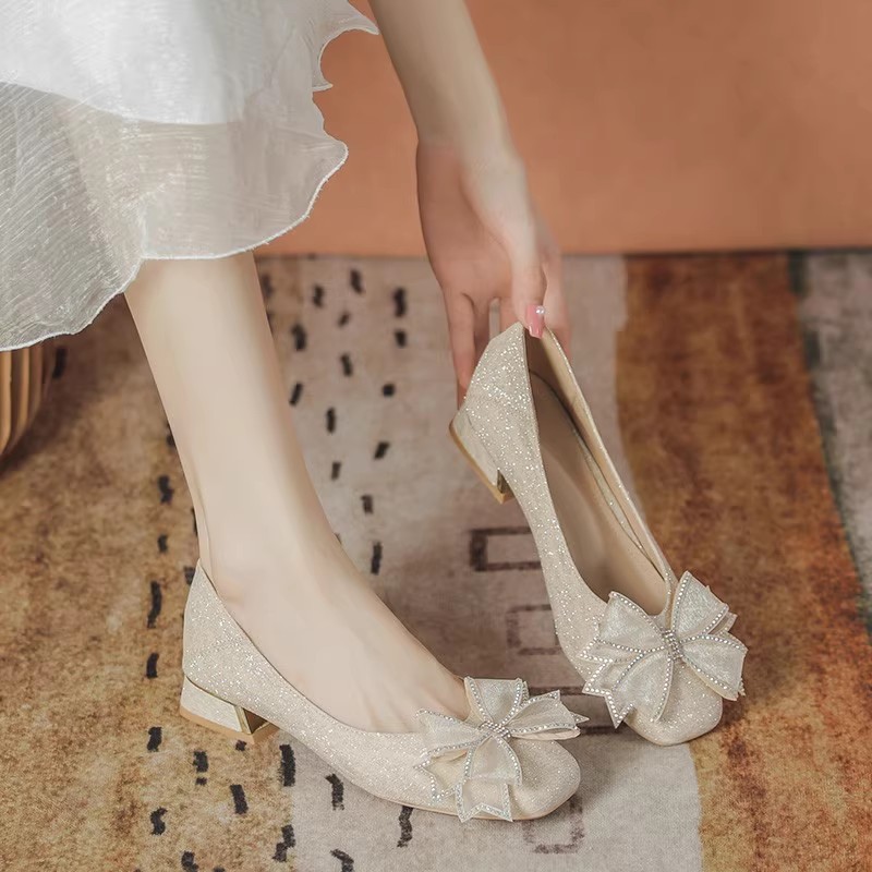Damskie buty ślubne na jesień  – Wedding Shop recenzja i cena